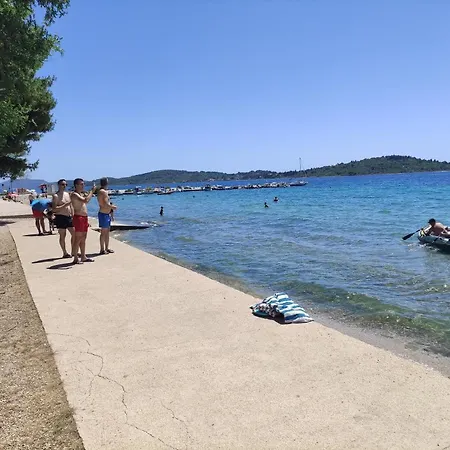 ホリデーパーク K9 Mobile Camp Imperial