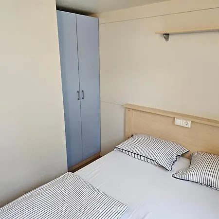 K9 Mobile Camp Imperial ホリデーパーク *